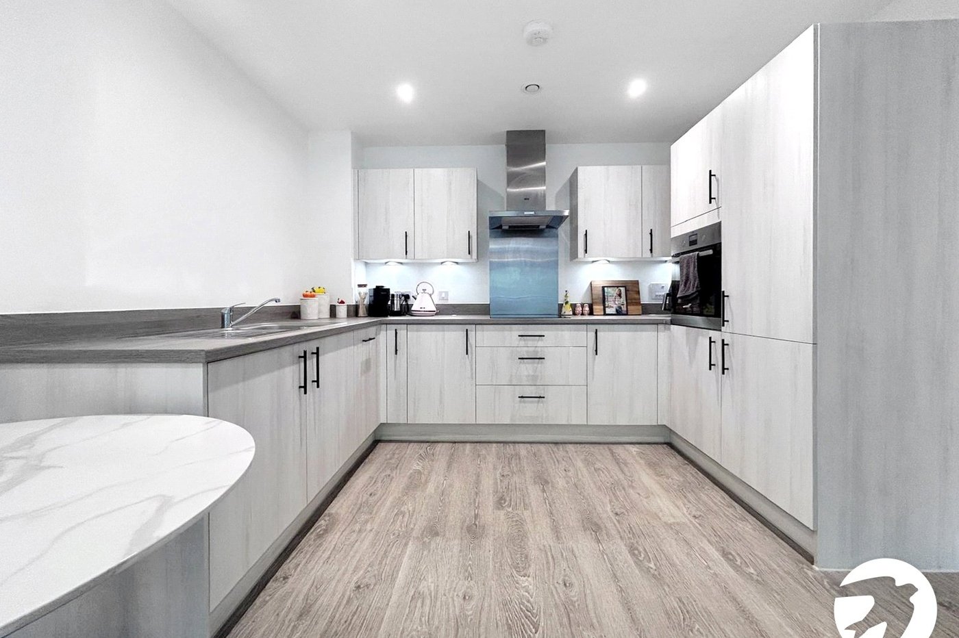 2 bedroom property to rent in Kings Hill | Robinson Michael & Jackson
