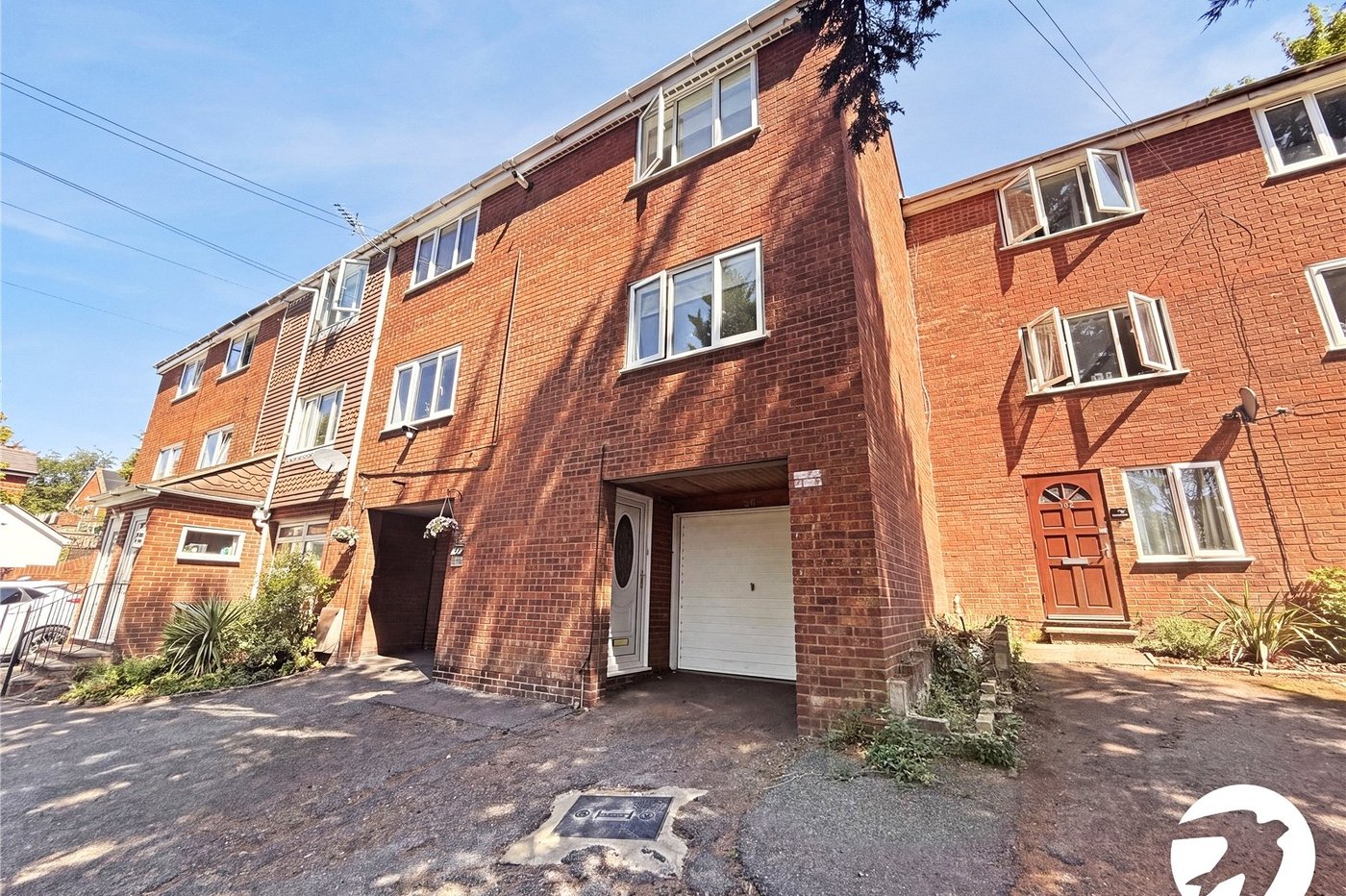 2 bedroom house to rent in Chatham | Robinson Michael & Jackson