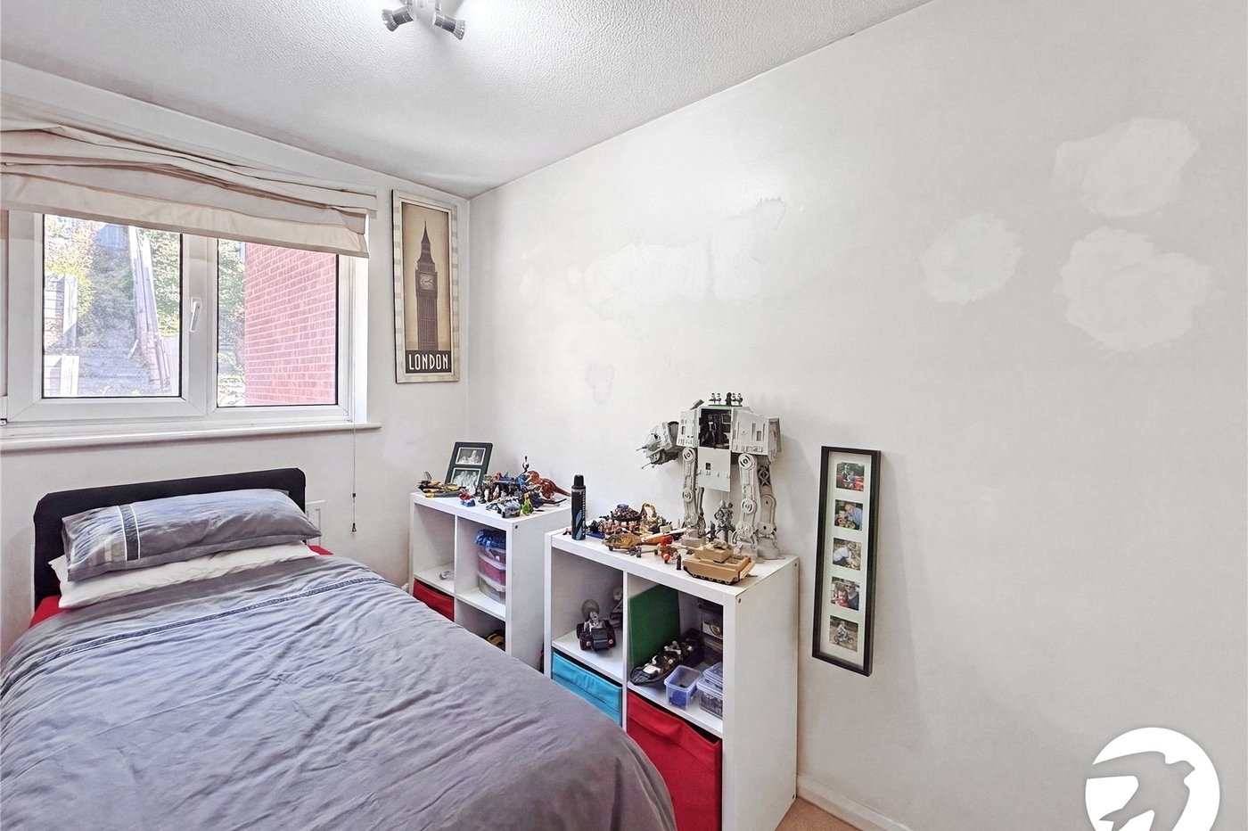 2 bedroom house to rent in Chatham | Robinson Michael & Jackson