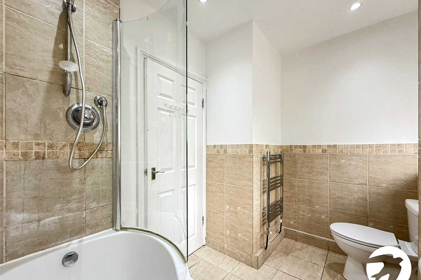 2 bedroom property to rent in London | Robinson Jackson