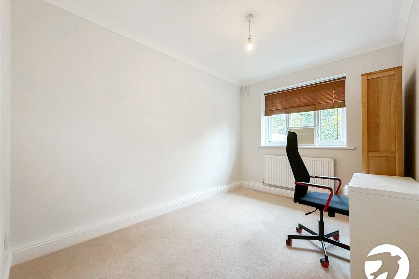 2 bedroom property to rent in London | Robinson Jackson