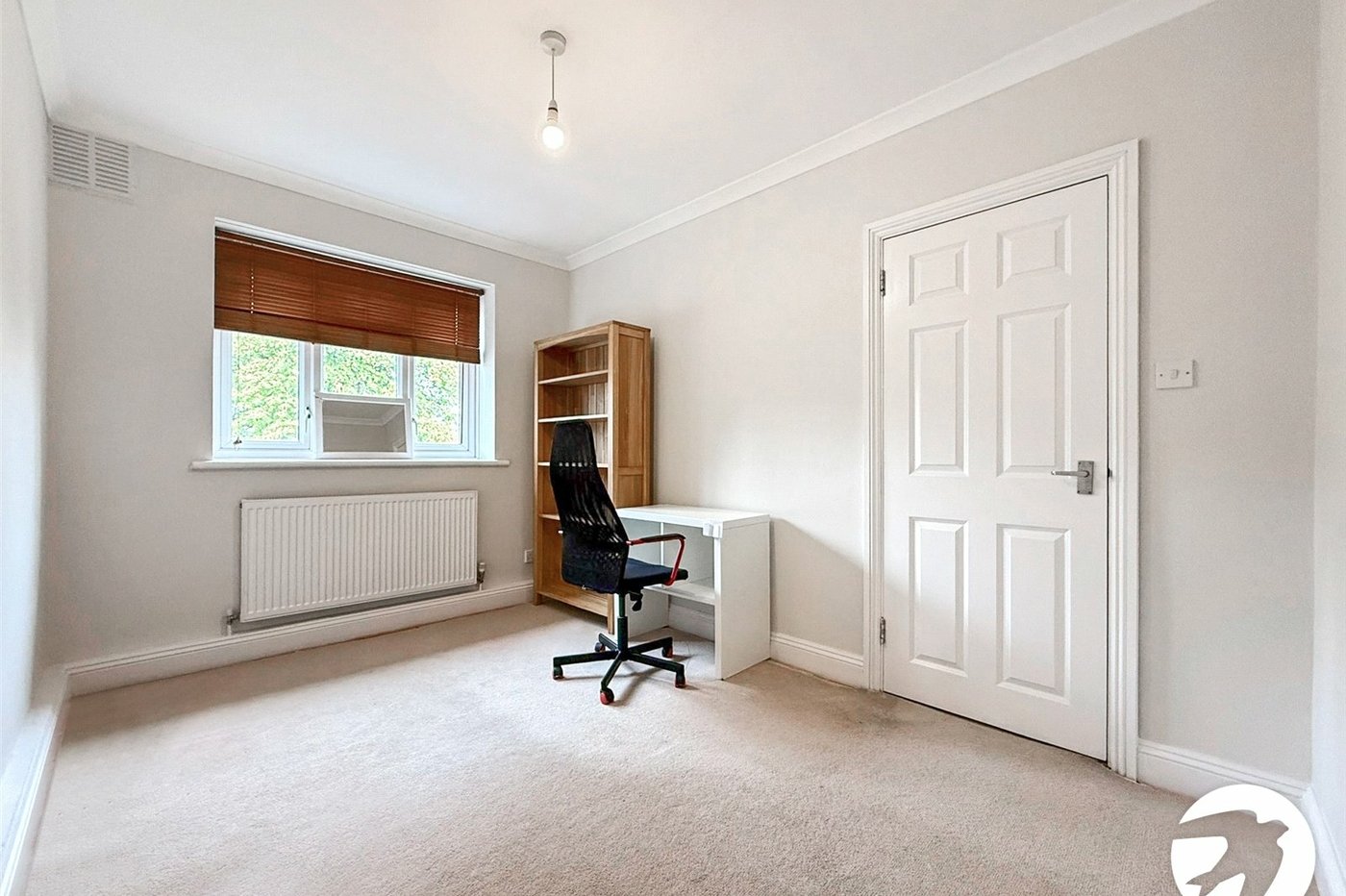 2 bedroom property to rent in London | Robinson Jackson