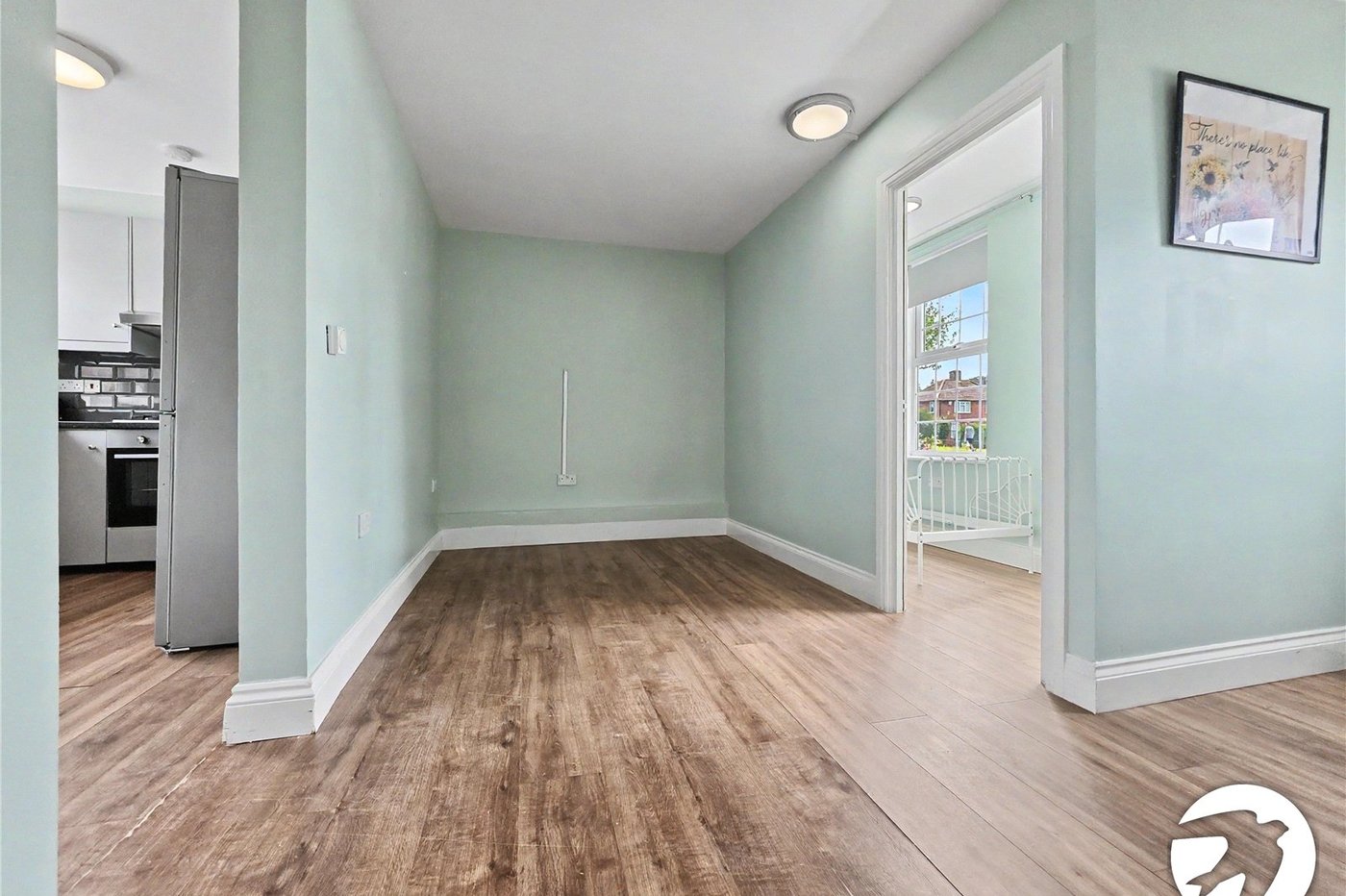 3 bedroom house to rent in London | Robinson Jackson