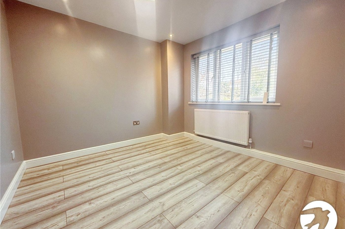 5 bedroom house to rent in Bromley | Robinson Jackson