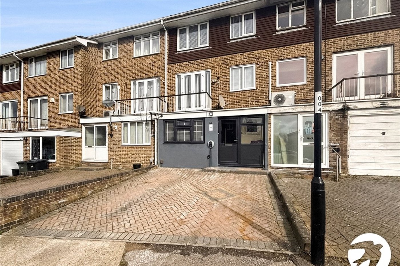 5 bedroom house to rent in Bromley | Robinson Jackson