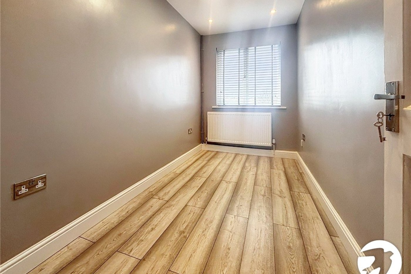 5 bedroom house to rent in Bromley | Robinson Jackson