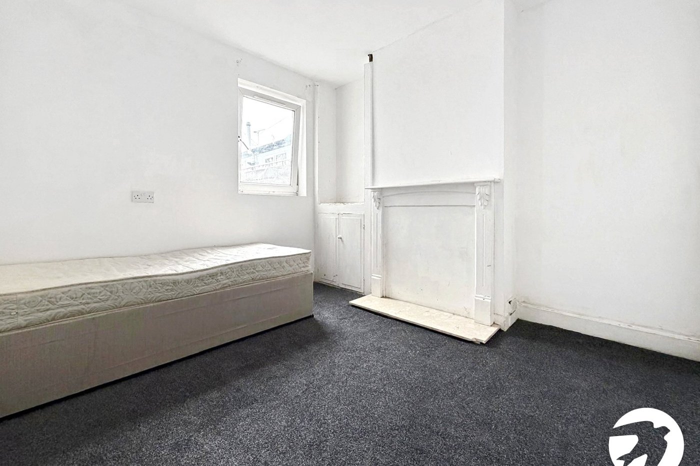 3 bedroom house to rent in Gillingham | Robinson Michael & Jackson