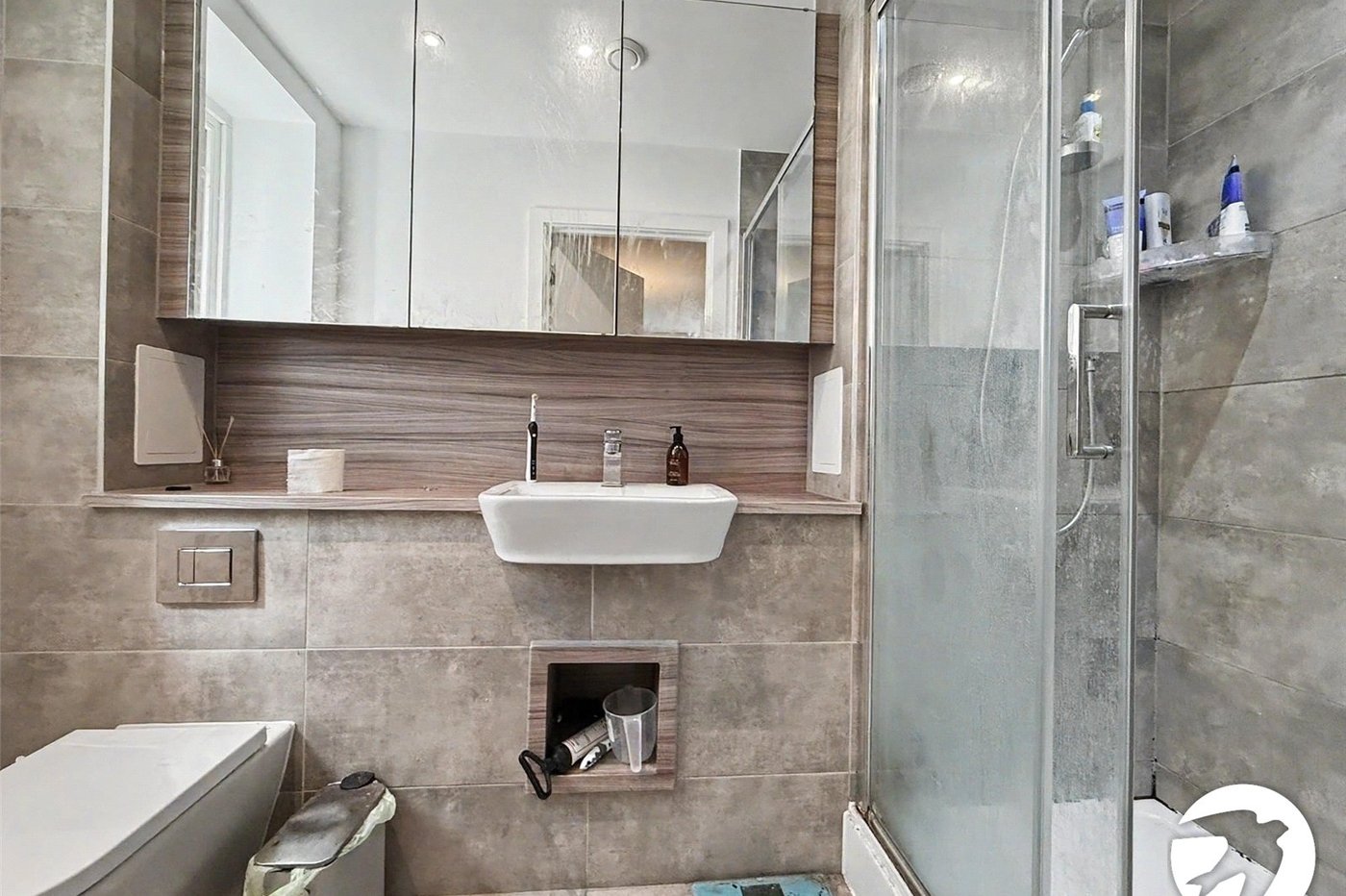 3 bedroom house to rent in Rochester | Robinson Michael & Jackson