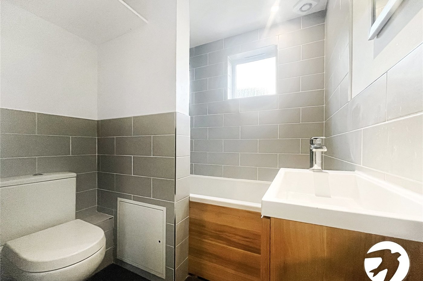 2 bedroom property to rent in Sittingbourne | Robinson Michael & Jackson