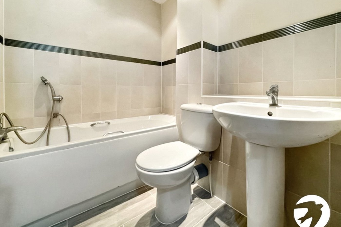 3 bedroom house to rent in Sittingbourne | Robinson Michael & Jackson