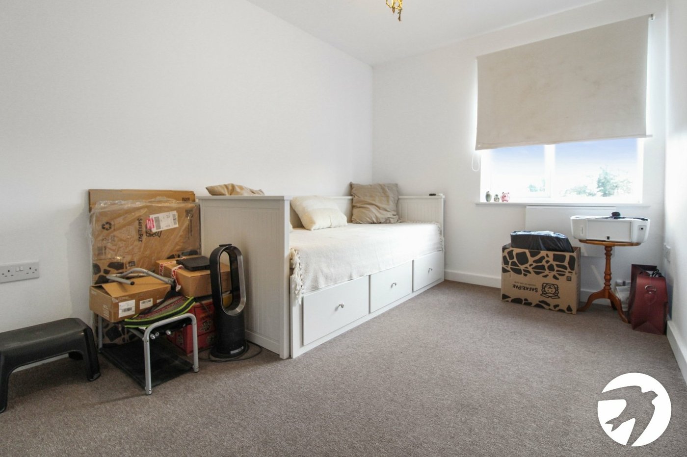 2 bedroom property to rent in Northfleet | Robinson Michael & Jackson