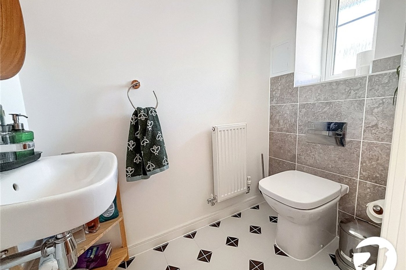 3 bedroom house to rent in Swanley | Robinson Jackson