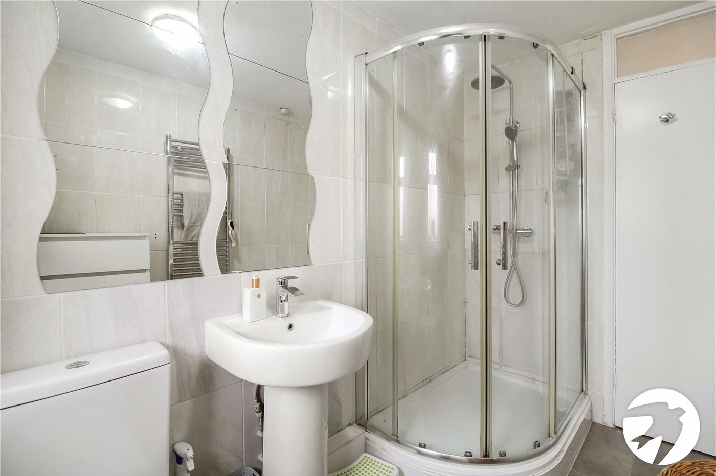 2 bedroom property to rent in Swanscombe | Robinson Michael & Jackson