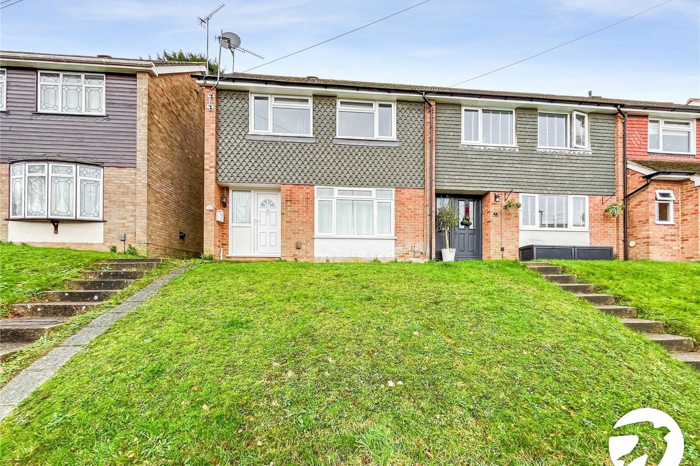 3 bedroom house to rent in Walderslade | Robinson Michael & Jackson