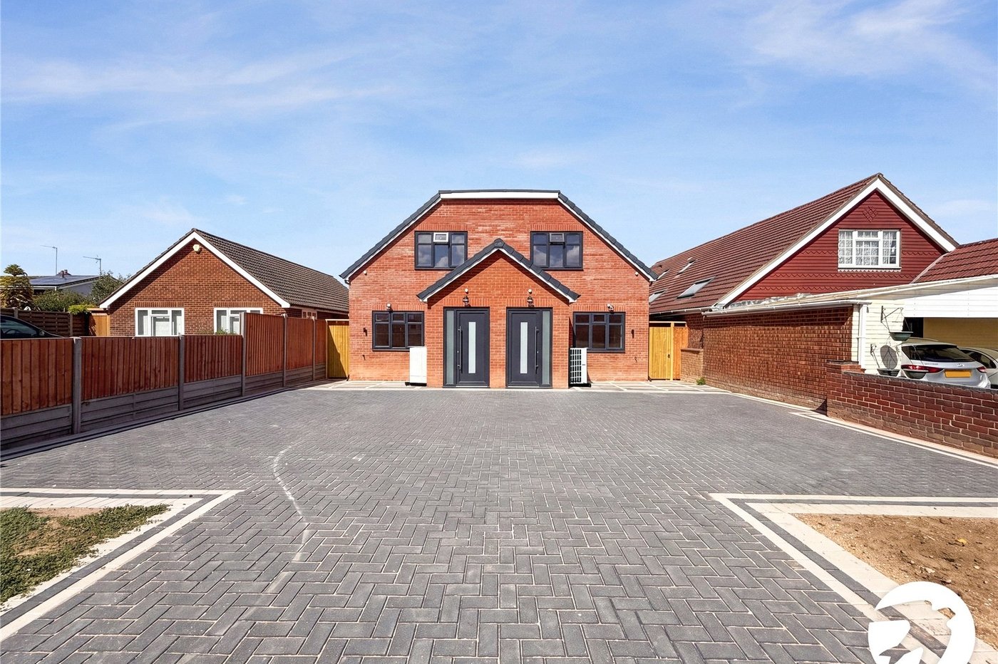 4 bedroom house to rent in Rochester | Robinson Michael & Jackson