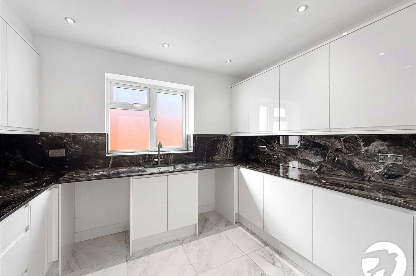 4 bedroom house to rent in Rochester | Robinson Michael & Jackson