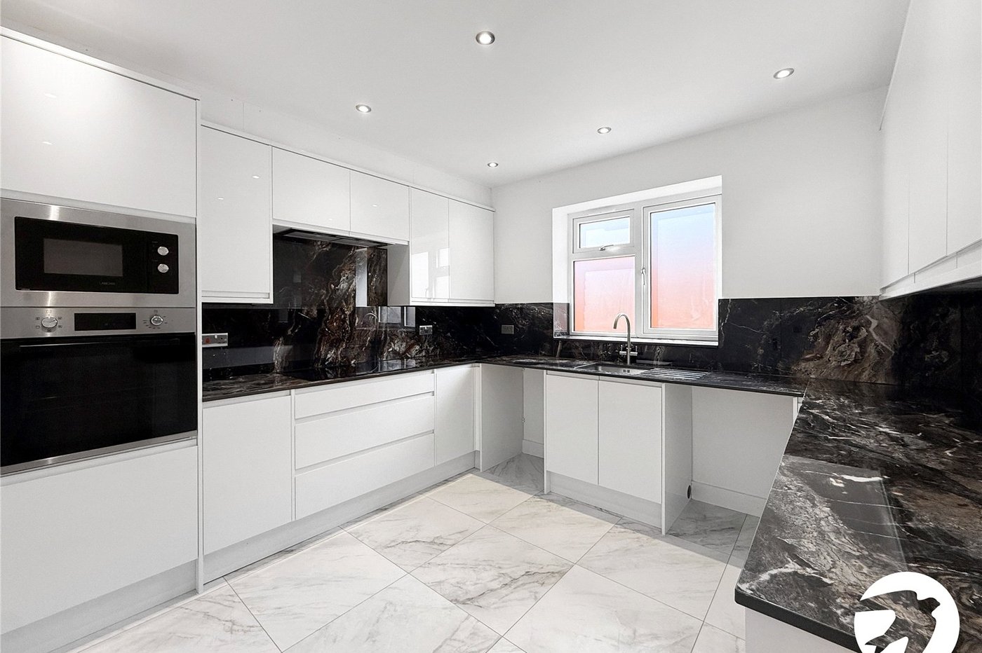 4 bedroom house to rent in Rochester | Robinson Michael & Jackson