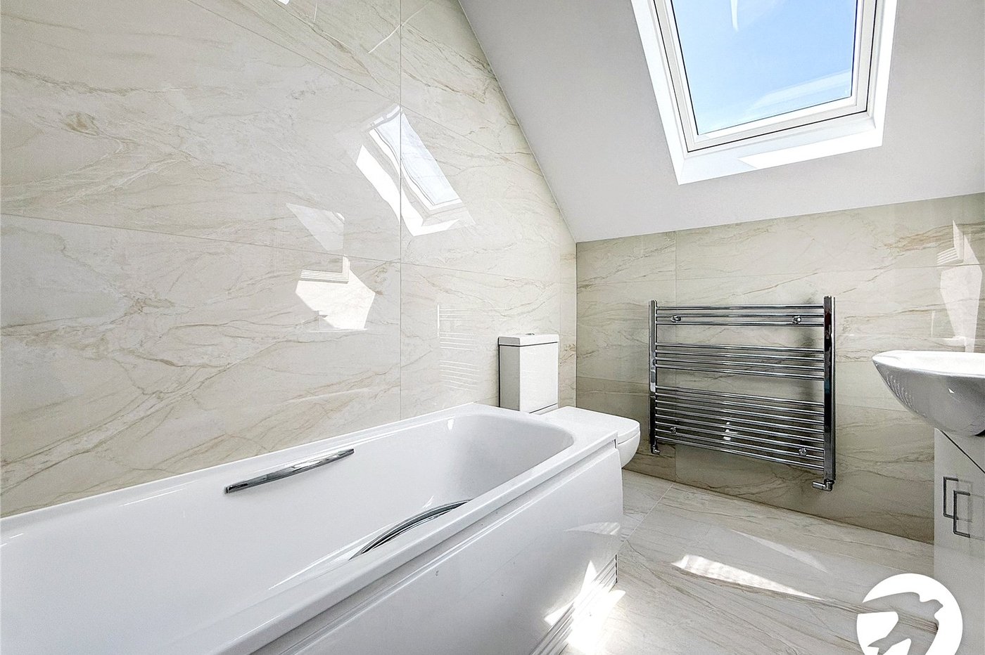 4 bedroom house to rent in Rochester | Robinson Michael & Jackson