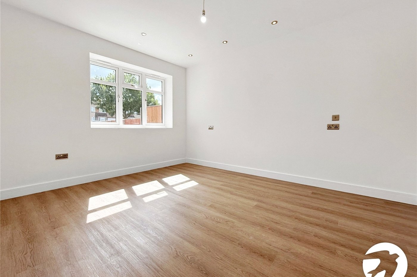 4 bedroom house to rent in Rochester | Robinson Michael & Jackson