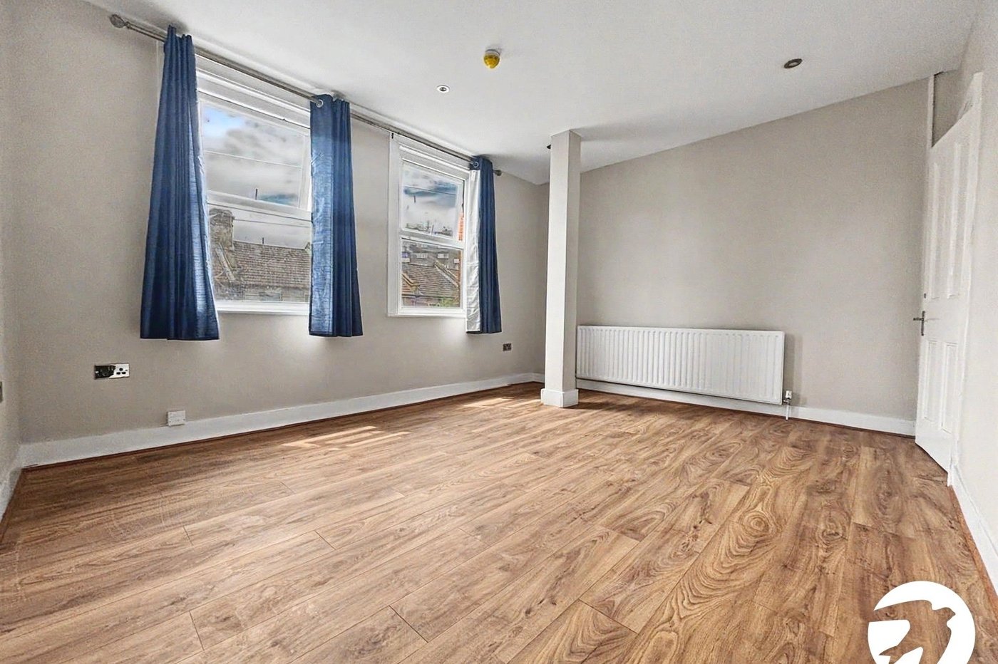 3 bedroom property to rent in Erith | Robinson Jackson