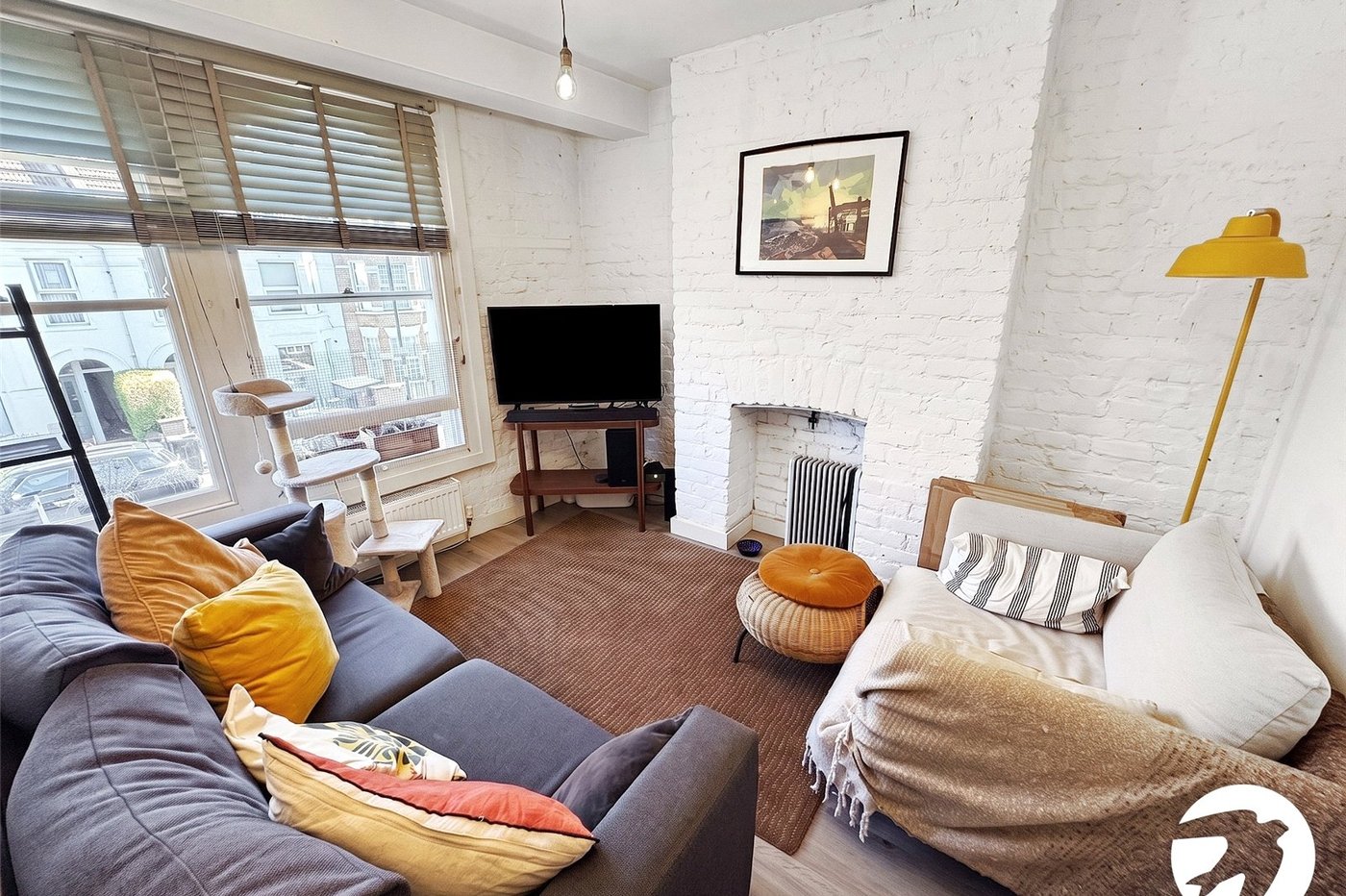 2 bedroom property to rent in London | Robinson Jackson