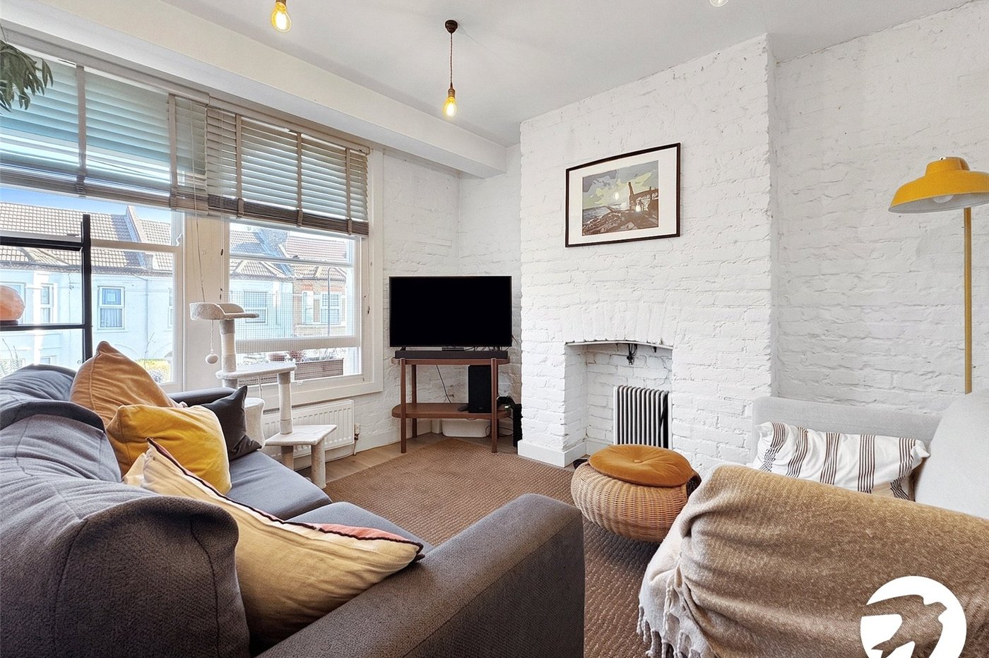 2 bedroom property to rent in London | Robinson Jackson