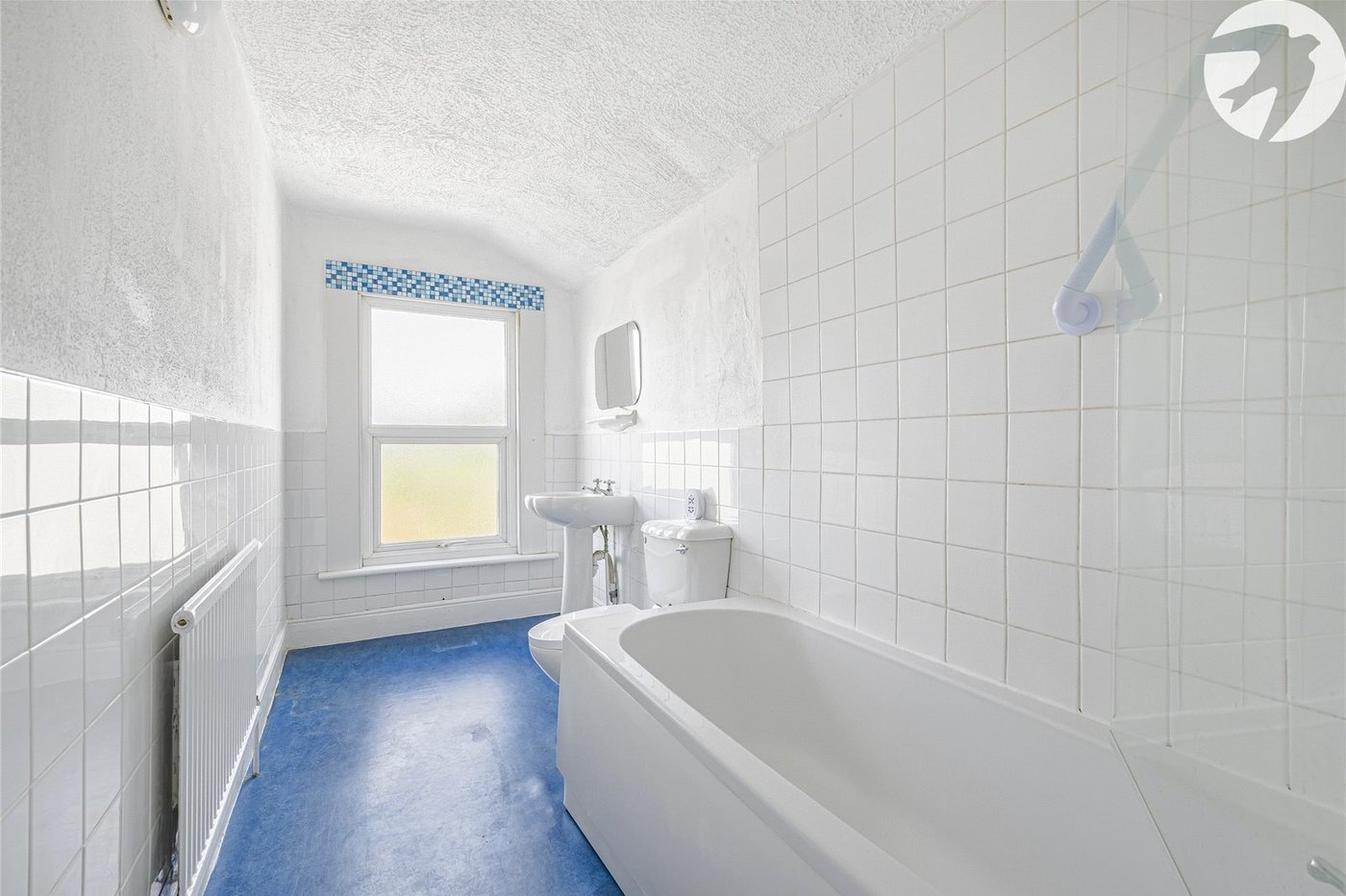 2 bedroom house to rent in Swanscombe | Robinson Michael & Jackson