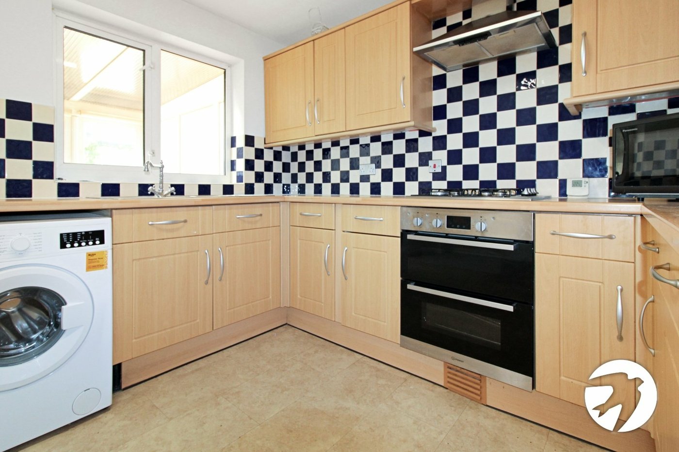 3 bedroom property to rent in Swanscombe | Robinson Michael & Jackson