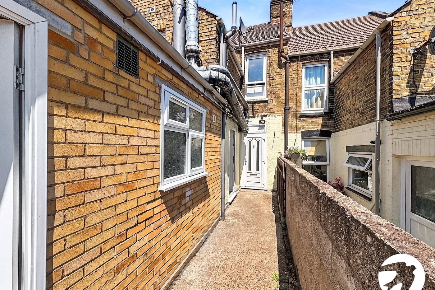 1 bedroom property to rent in Rochester | Robinson Michael & Jackson