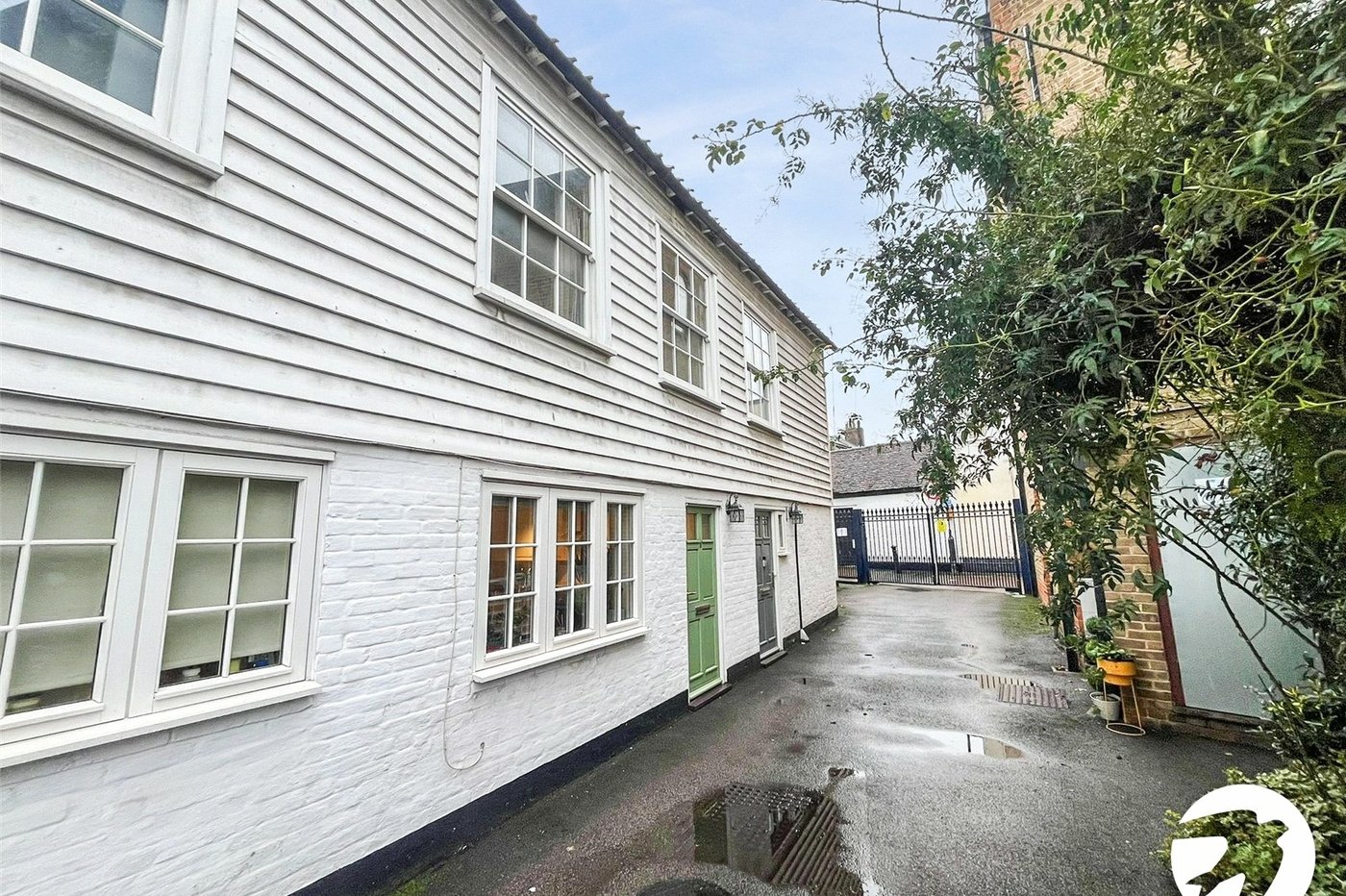 2 bedroom house to rent in Dartford | Robinson Jackson