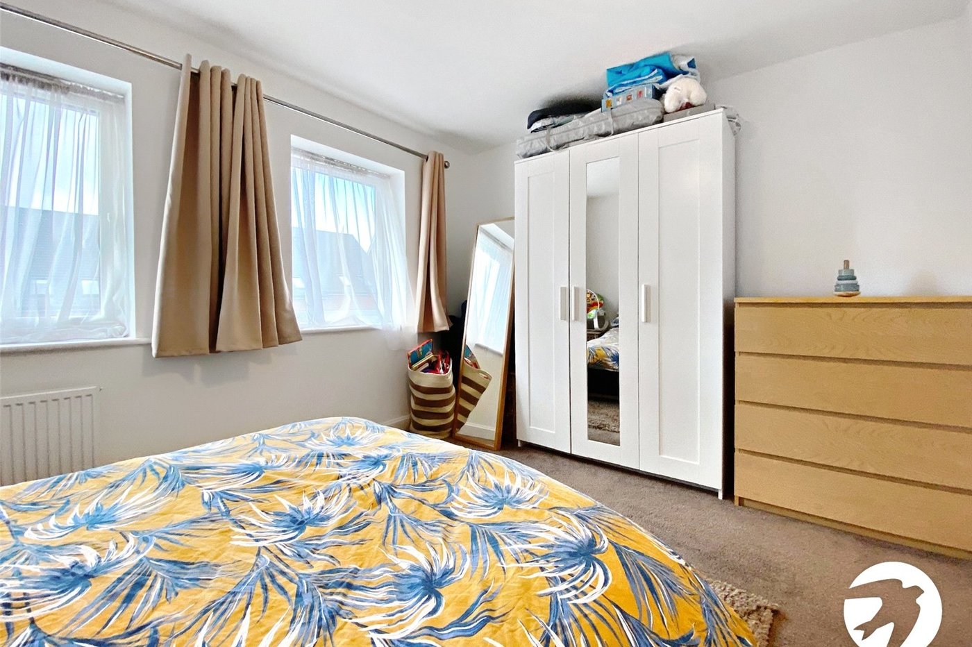 4 bedroom house to rent in Dartford | Robinson Jackson