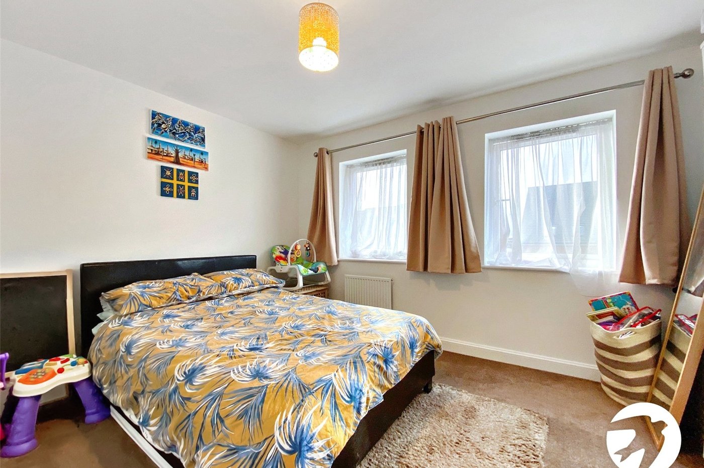 4 bedroom house to rent in Dartford | Robinson Jackson