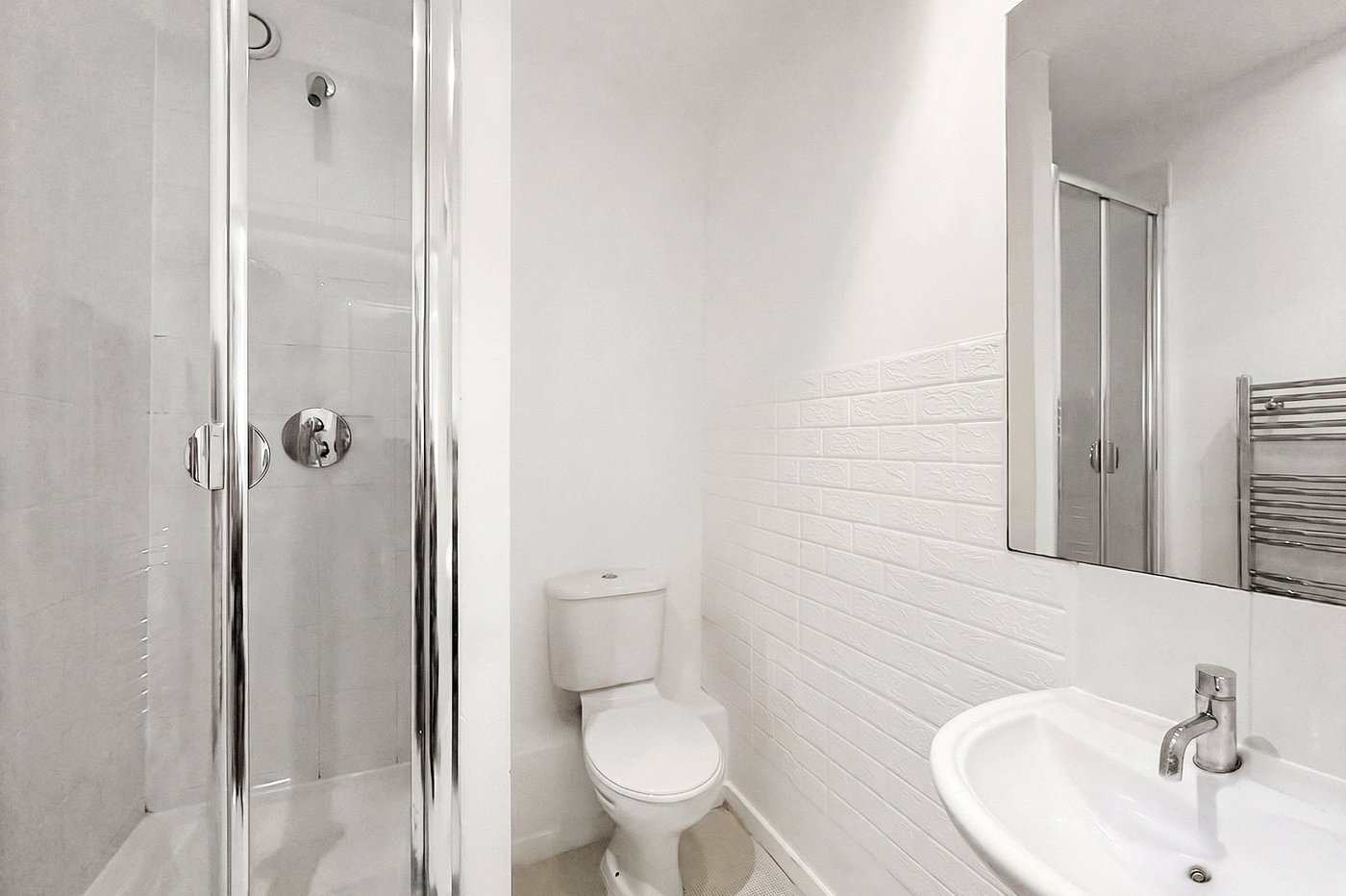 2 bedroom property to rent in London | 