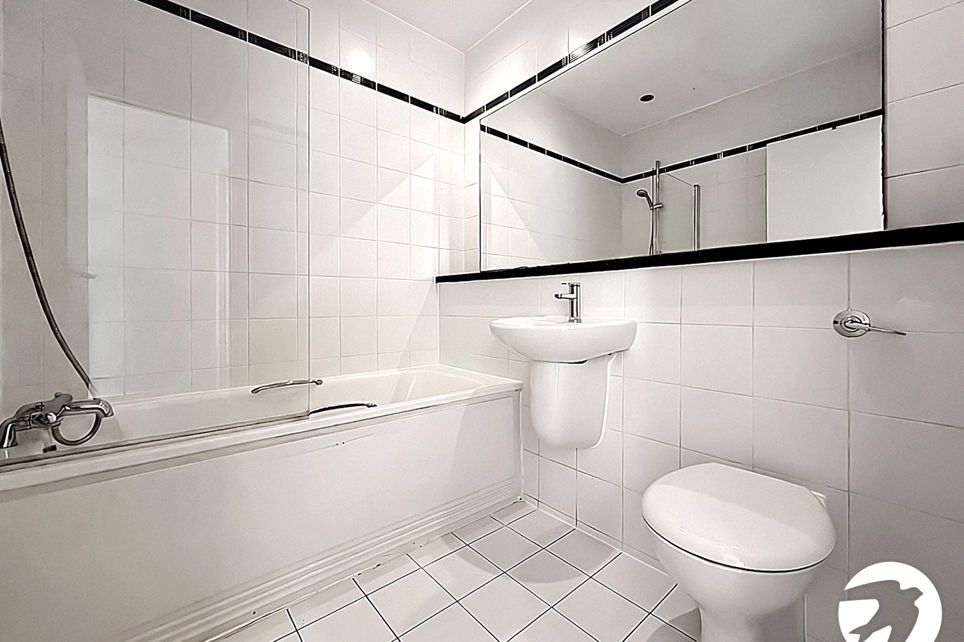 2 bedroom property to rent in London | 