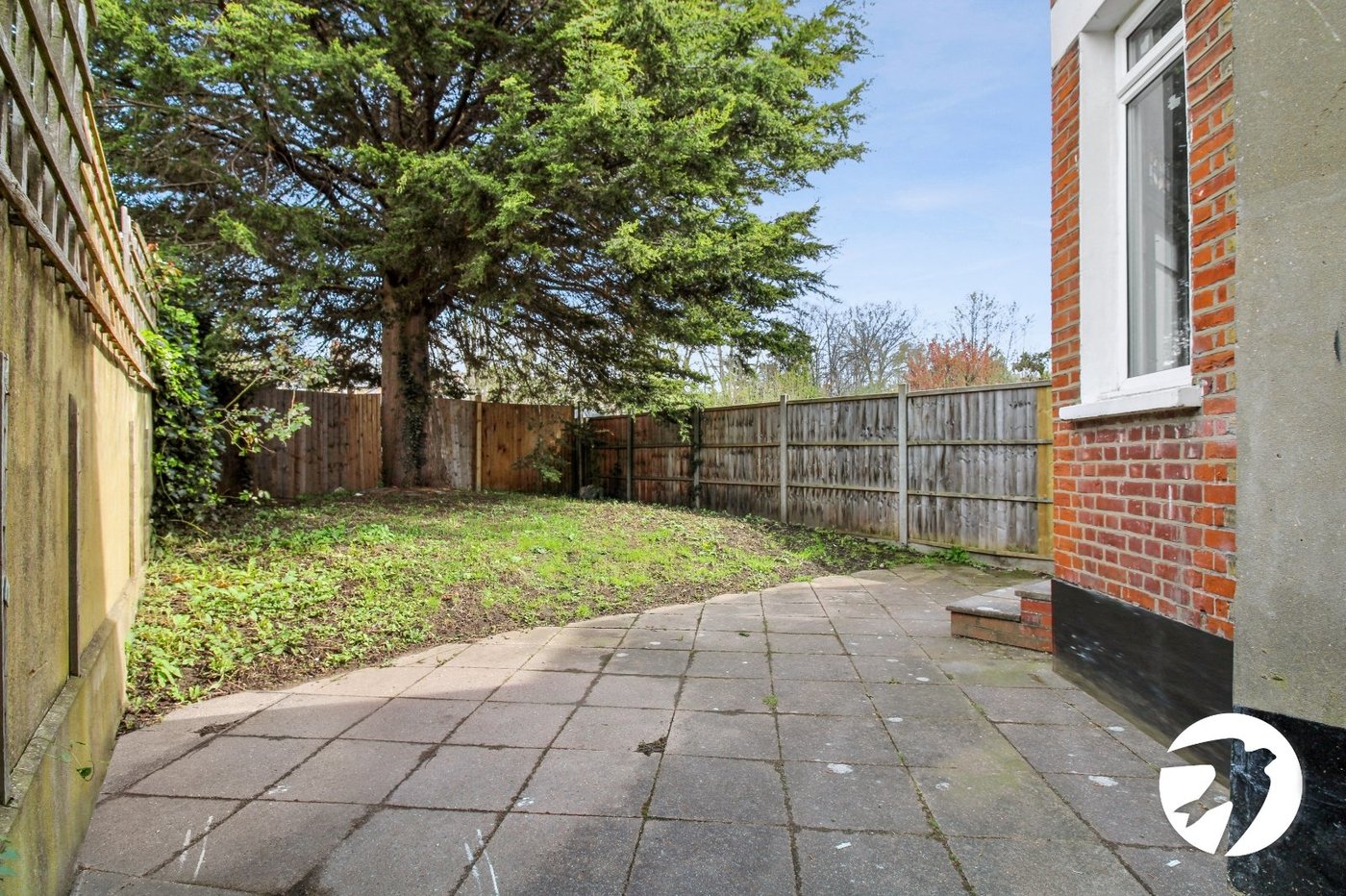 2 bedroom property to rent in London | Robinson Jackson