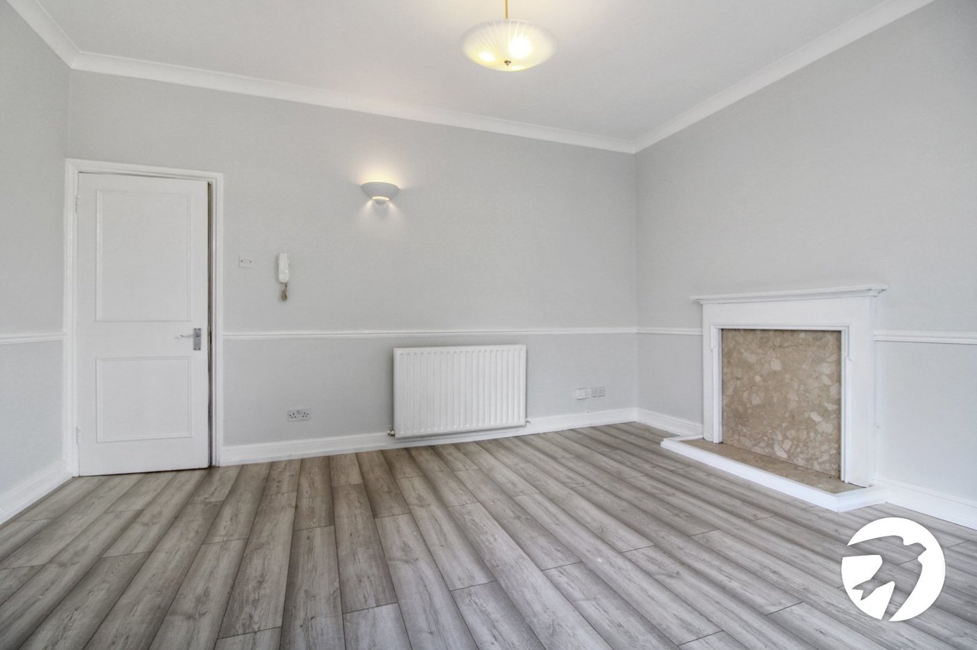 2 bedroom property to rent in London | Robinson Jackson