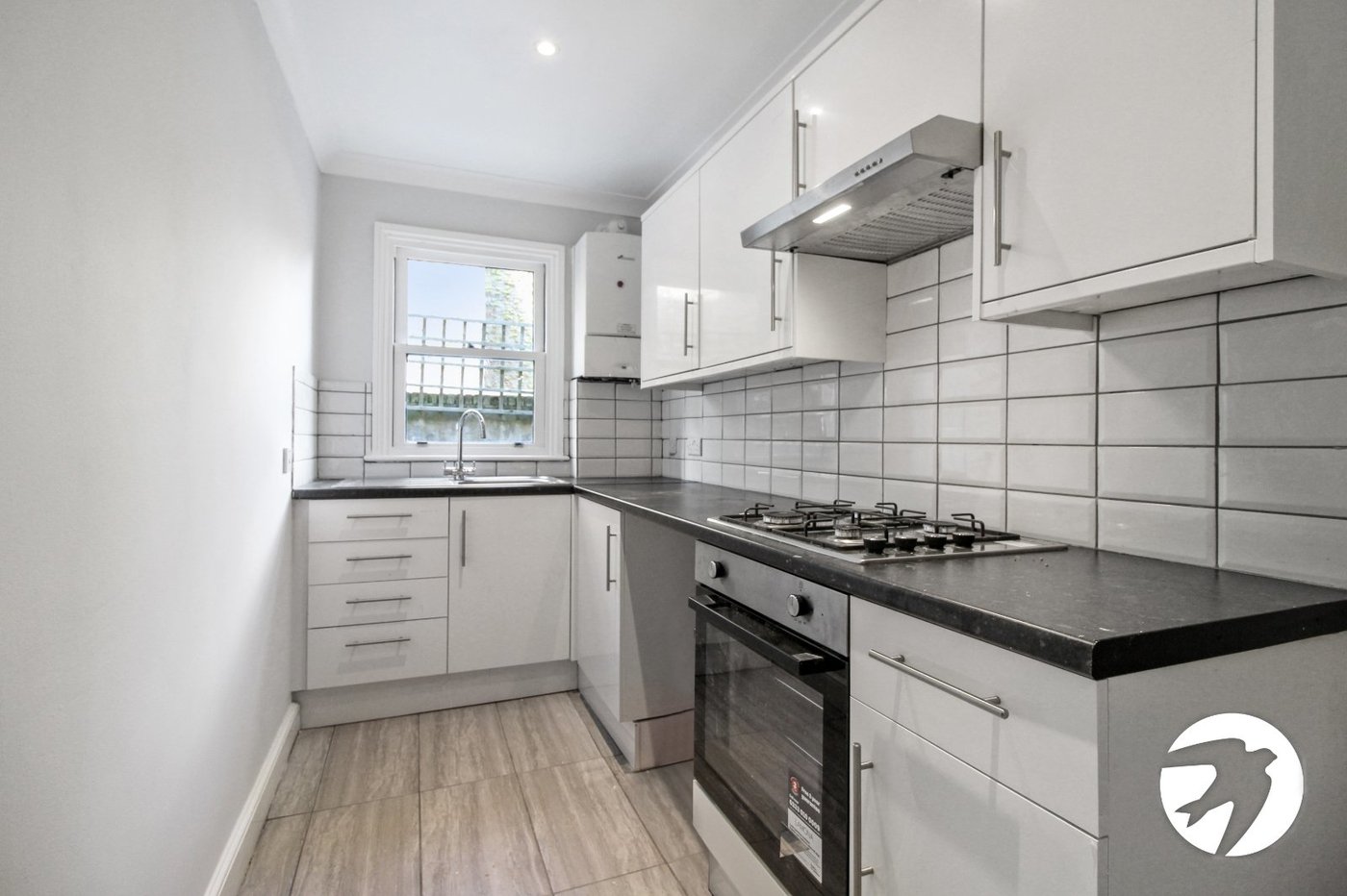 2 bedroom property to rent in London | Robinson Jackson