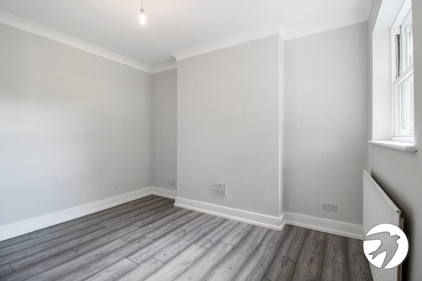 2 bedroom property to rent in London | Robinson Jackson