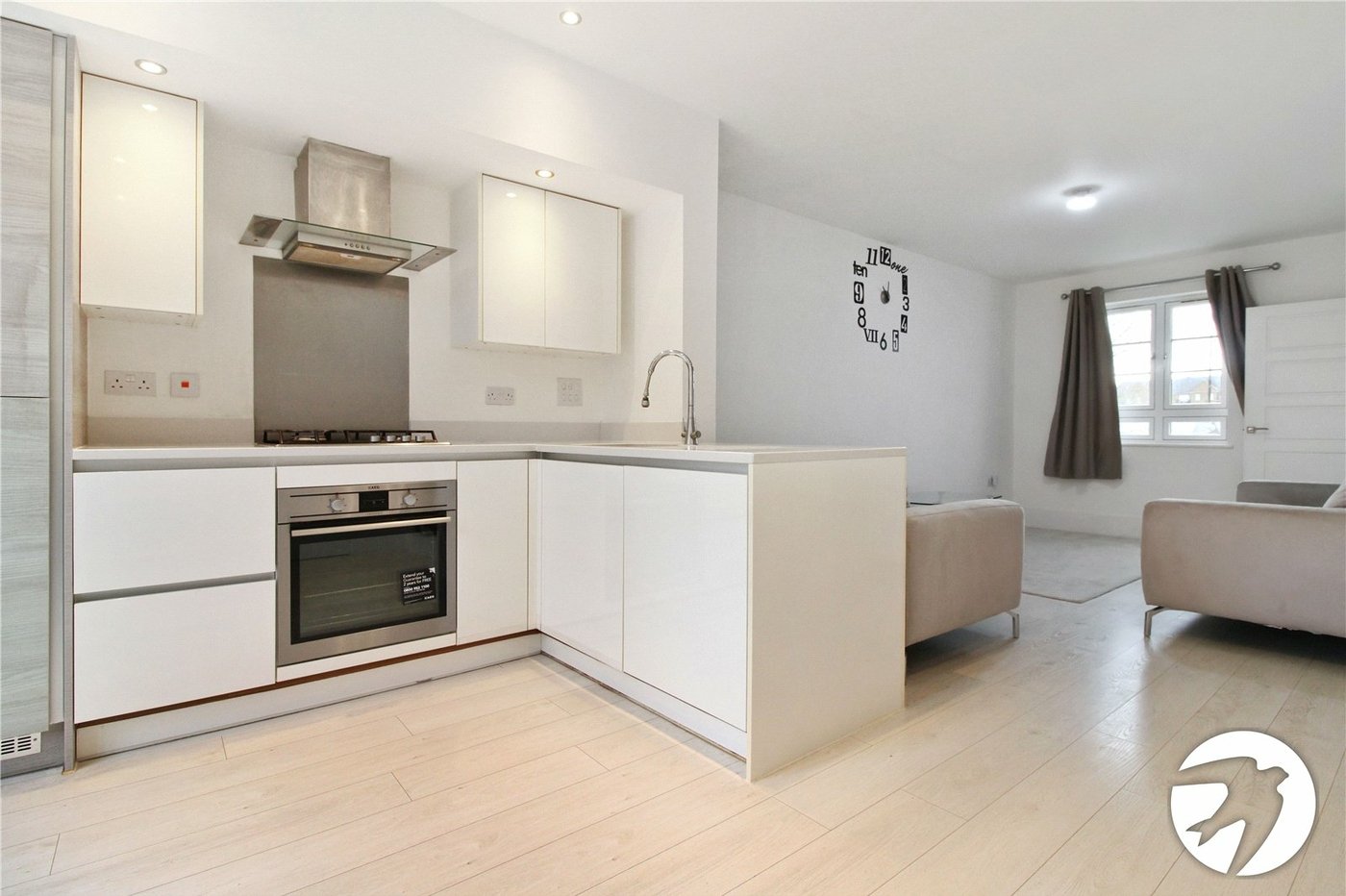 2 bedroom house to rent in Weldon | Robinson Michael & Jackson