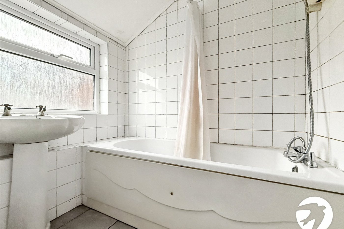 3 bedroom house to rent in Gillingham | Robinson Michael & Jackson