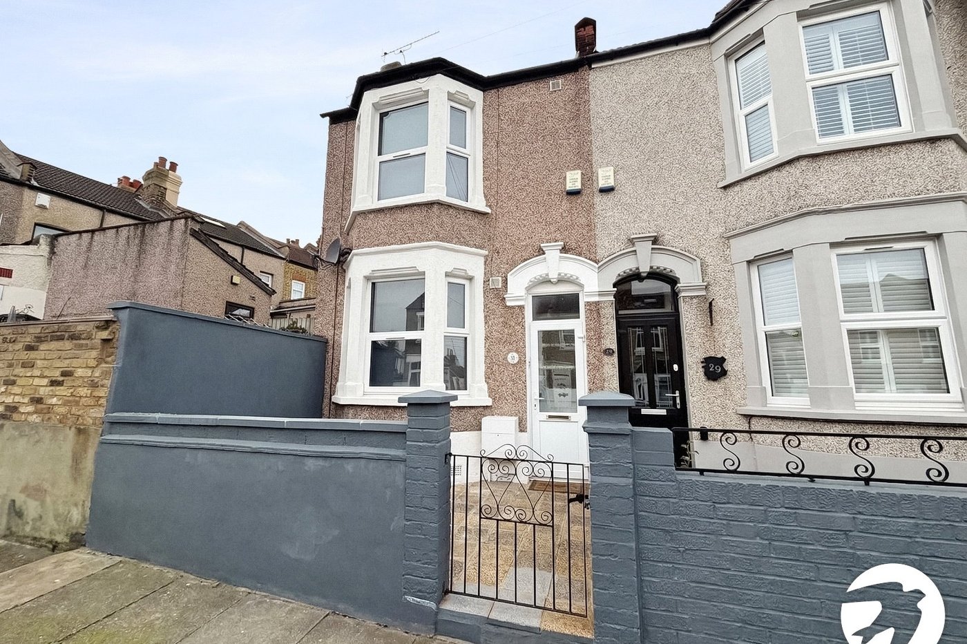 2 bedroom house to rent in London | 