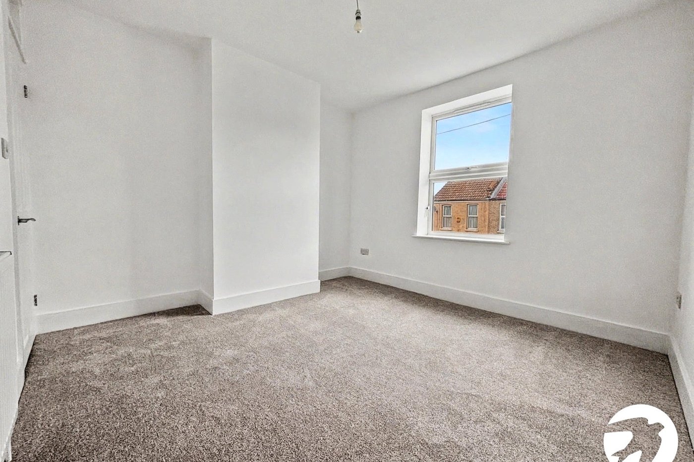 2 bedroom house to rent in Dartford | Robinson Jackson