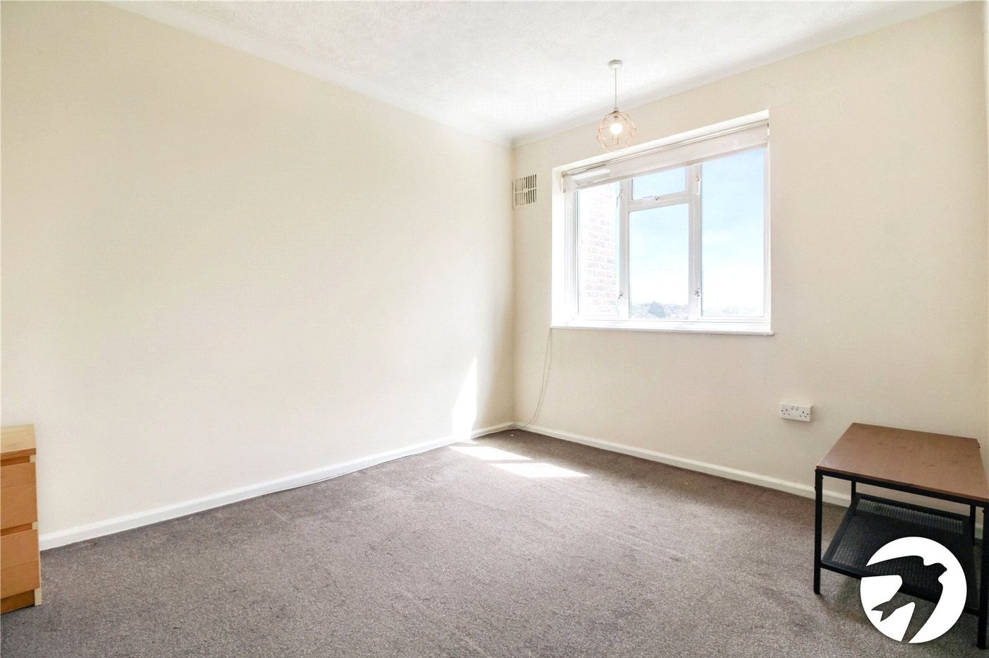 2 bedroom property to rent in London | Robinson Jackson