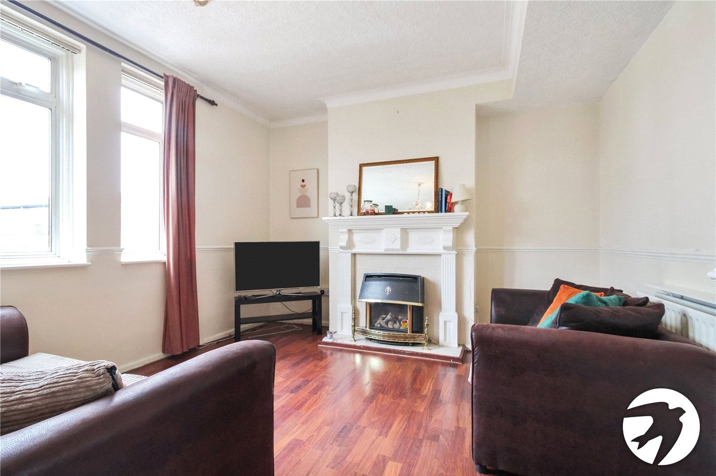 2 bedroom property to rent in London | Robinson Jackson