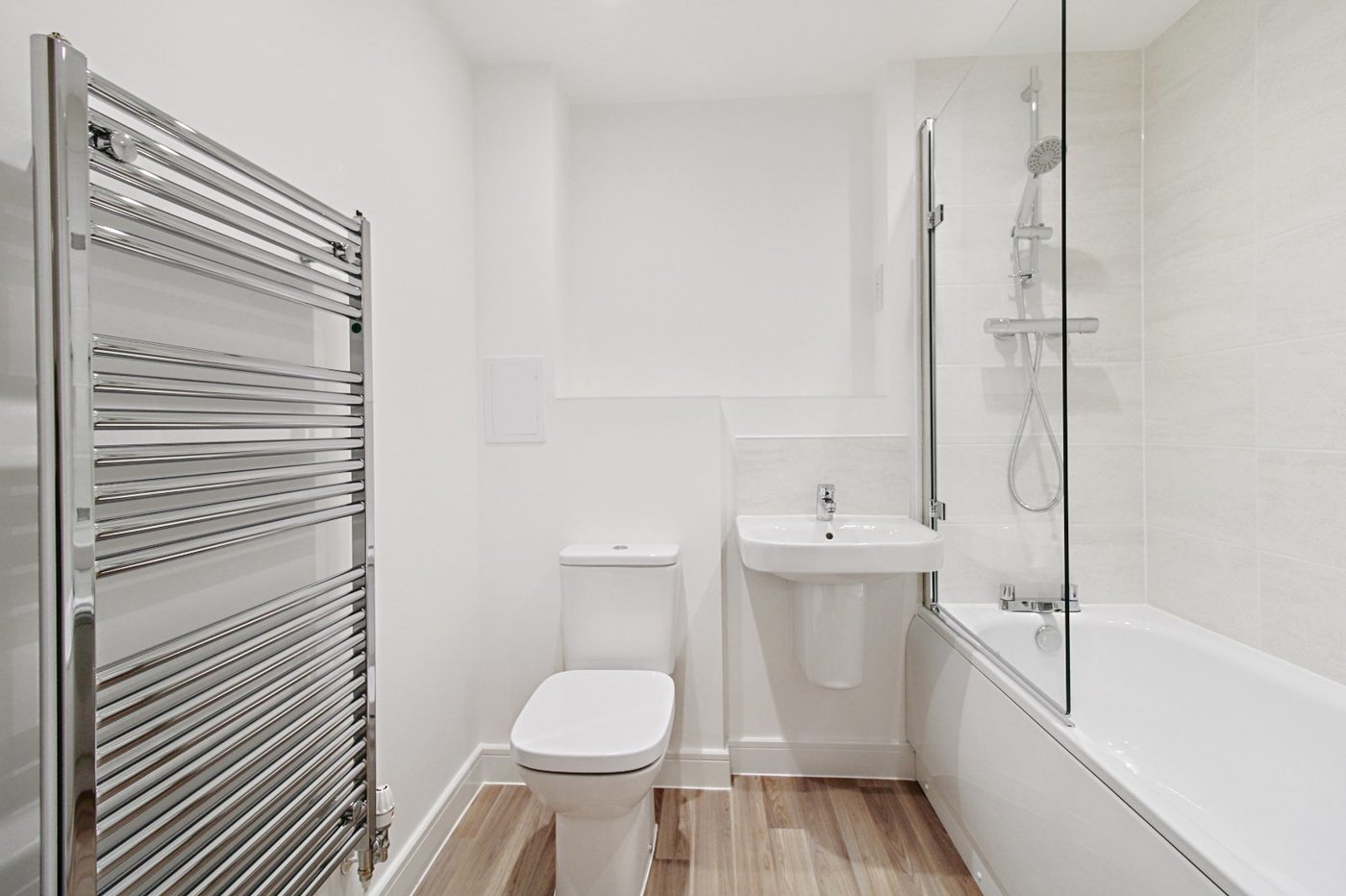 1 bedroom property to rent in Castle Hill | Robinson Michael & Jackson
