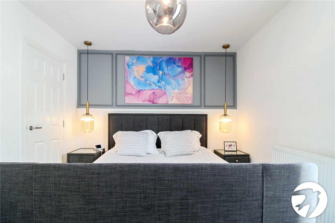 2 bedroom property to rent in Castle Hill | Robinson Michael & Jackson