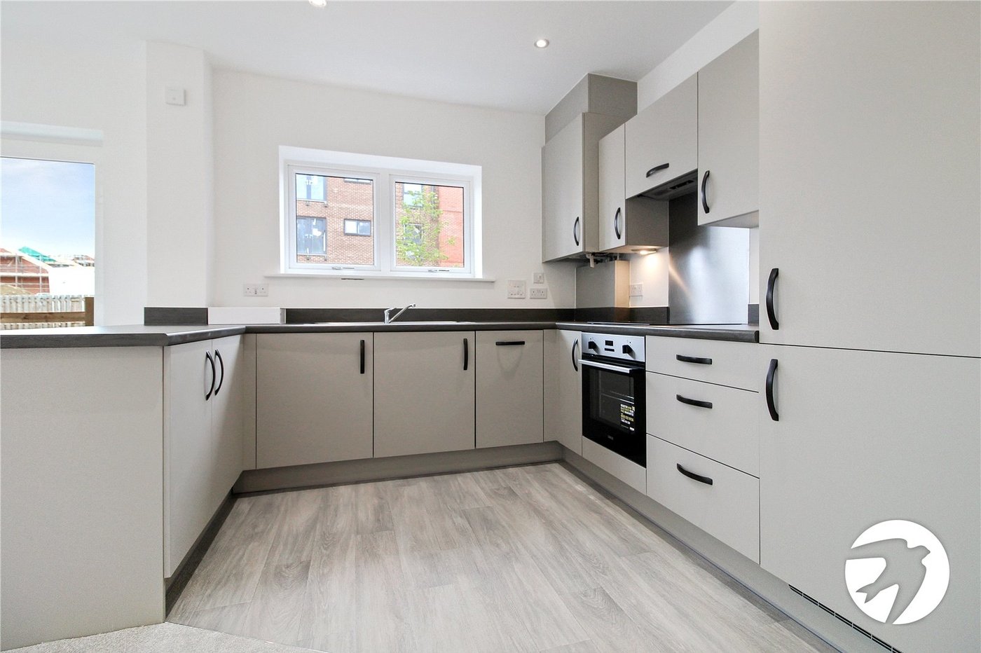 2 bedroom property to rent in Ebbsfleet Valley | Robinson Michael & Jackson