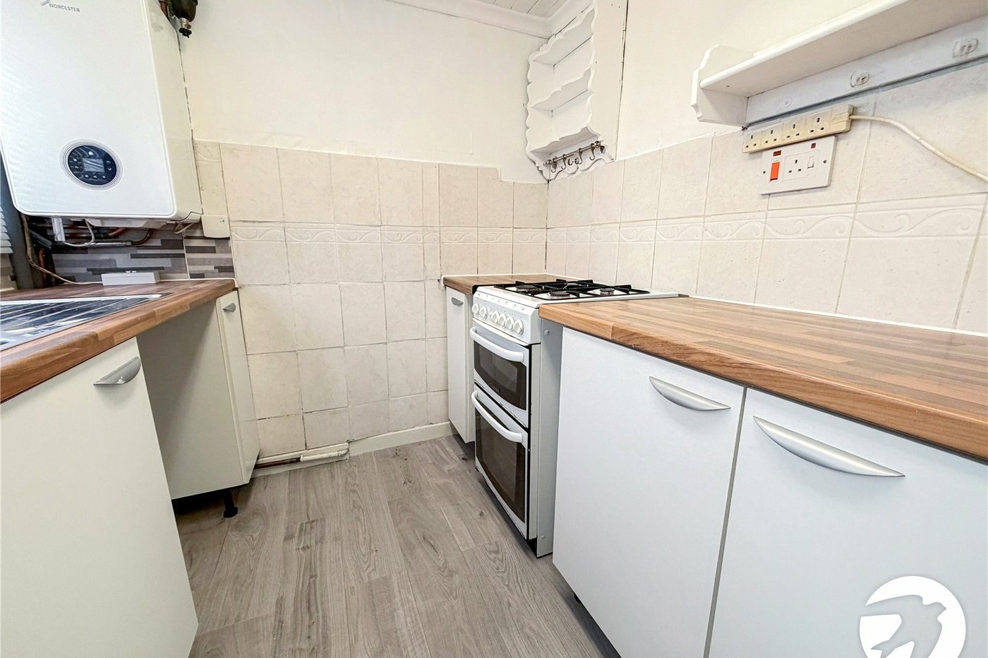 2 bedroom house to rent in Chatham | Robinson Michael & Jackson