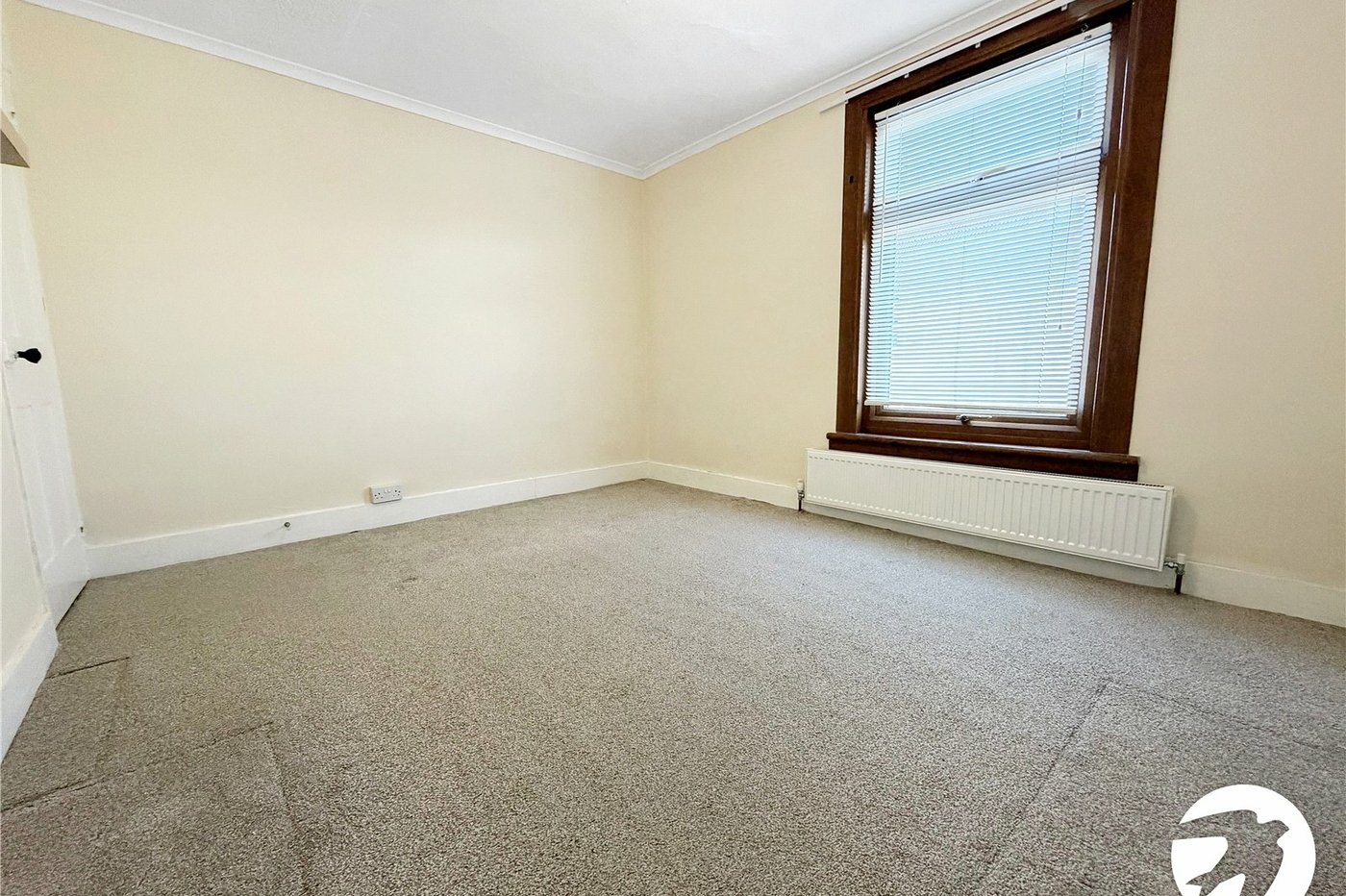 2 bedroom house to rent in Chatham | Robinson Michael & Jackson