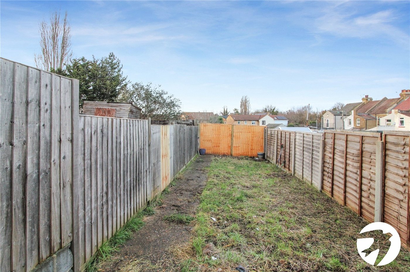 2 bedroom house to rent in Greenhithe | Robinson Michael & Jackson